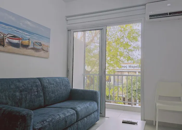 Historia アパート ニコシア